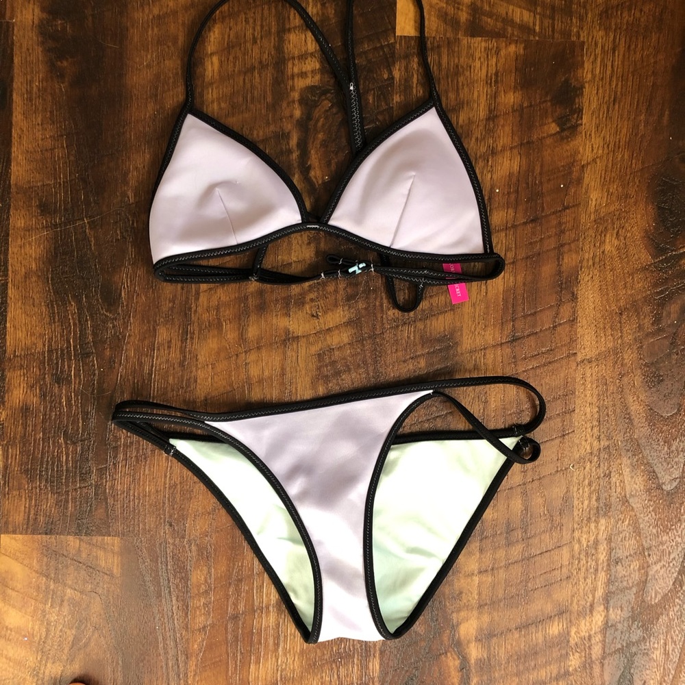 Reversible VS Bikini